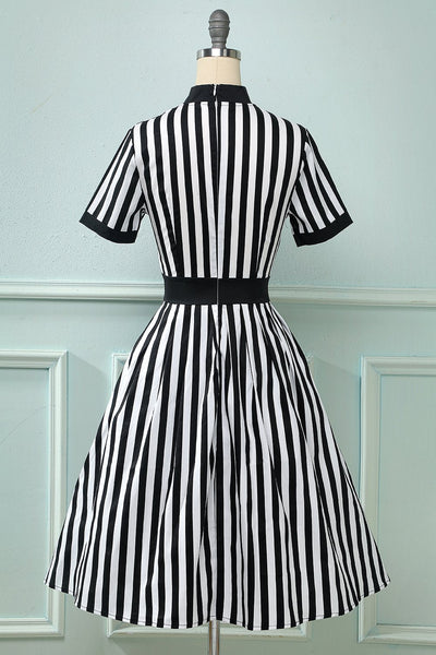 Bow Tie Collar Vintage Pleated Dress