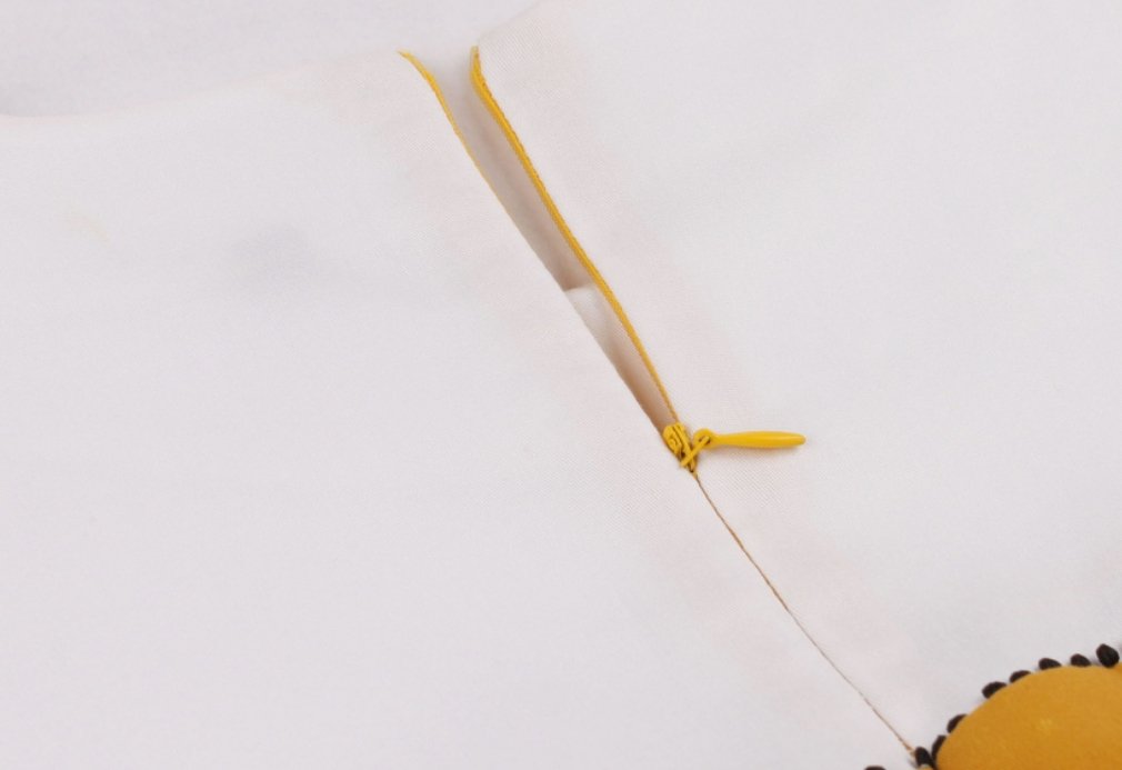 Pretty Yellow And White Vintage Design Dress