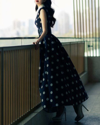 40s Chic Navy Dress