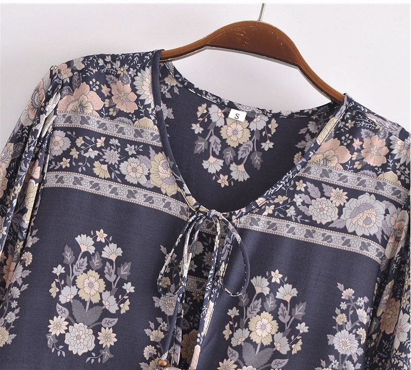 70s Floral Shift Dress