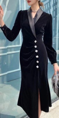 فستان خريفي أسود عتيق من الأربعينيات